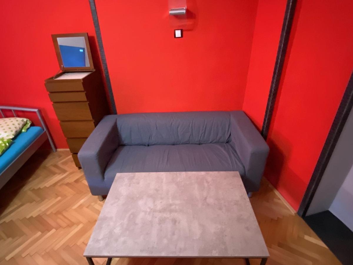 B42 Bed And Cafe Apartment *